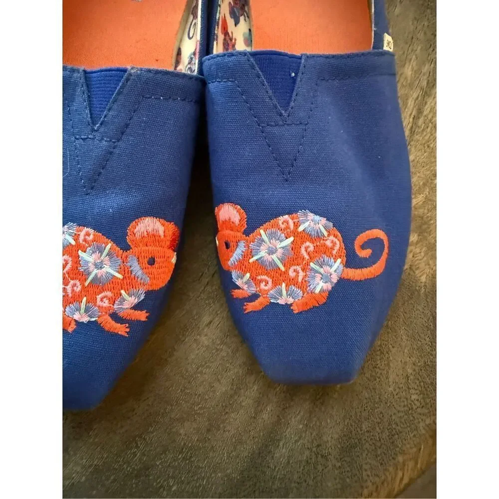 Toms 2020 Year of the Rat Blue Embroidered Shoes sz 8